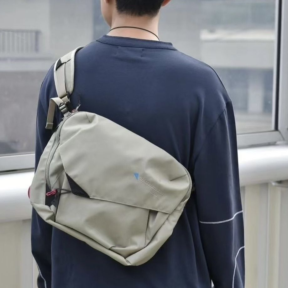 8L Outdoor Messenger Bag Large - Commuter Cycling ulasan dan harga