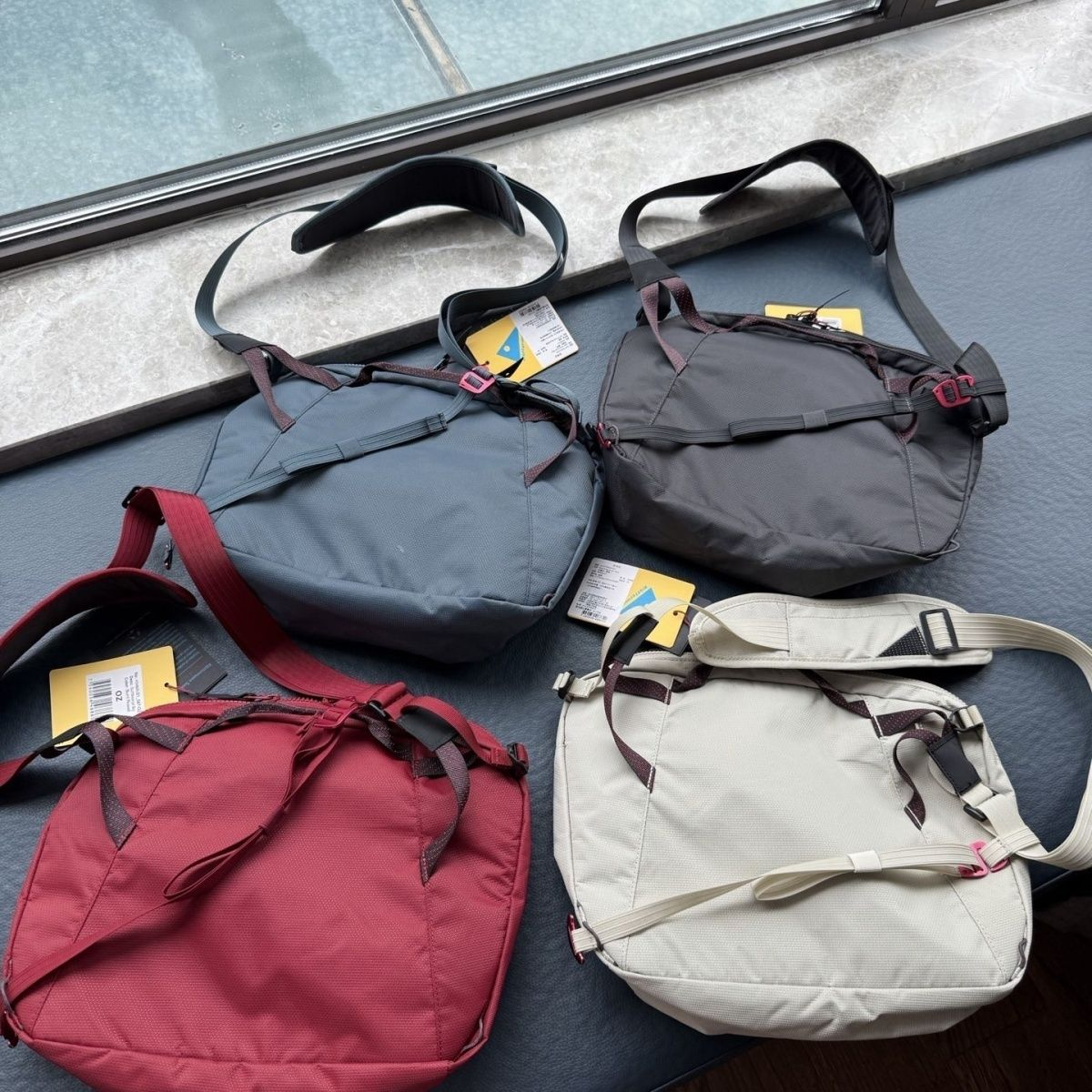 8L Outdoor Messenger Bag Large - Commuter Cycling ulasan dan harga