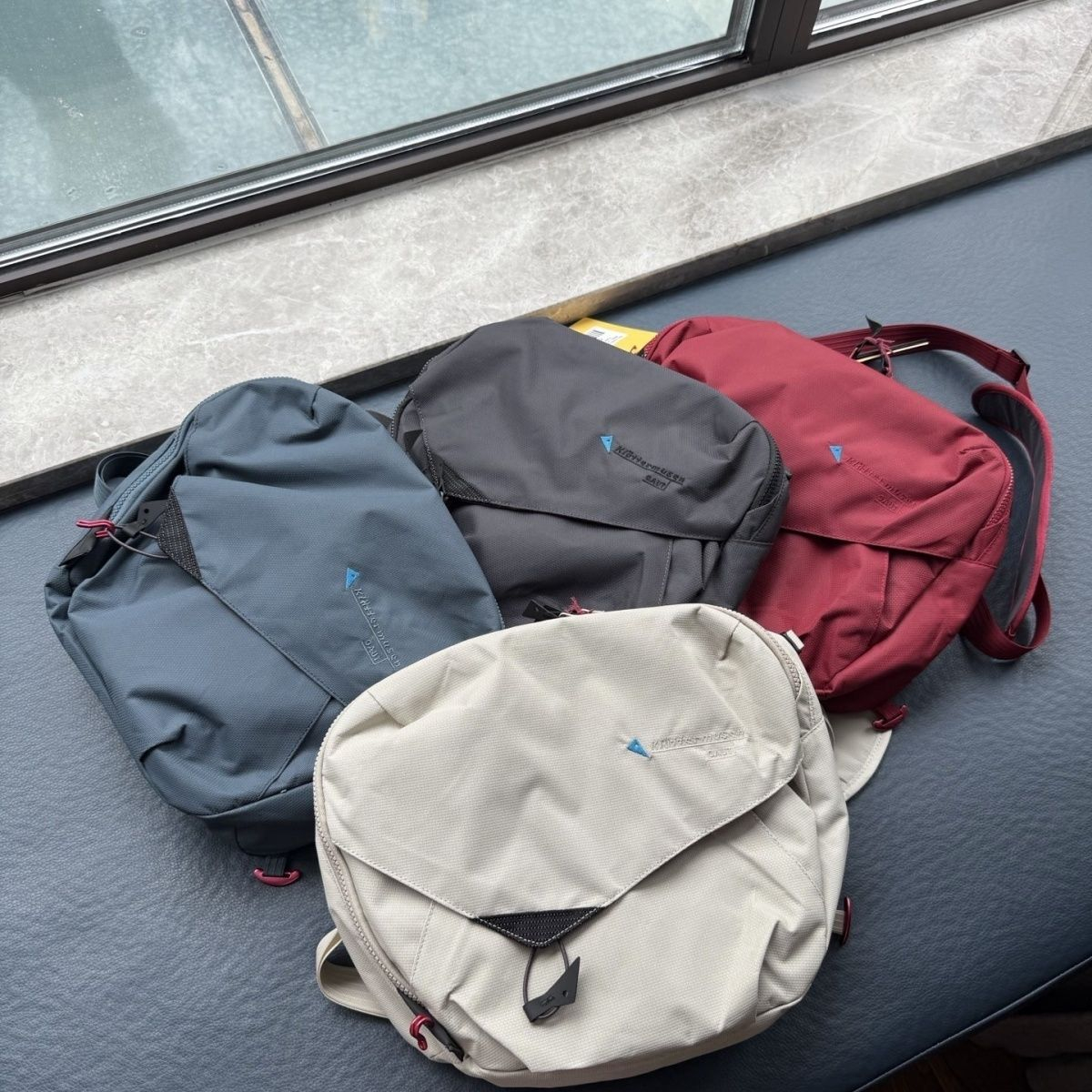 8L Outdoor Messenger Bag Large - Commuter Cycling ulasan dan harga